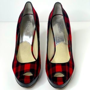 Michael Kors Buffalo Plaid Pumps Size 10